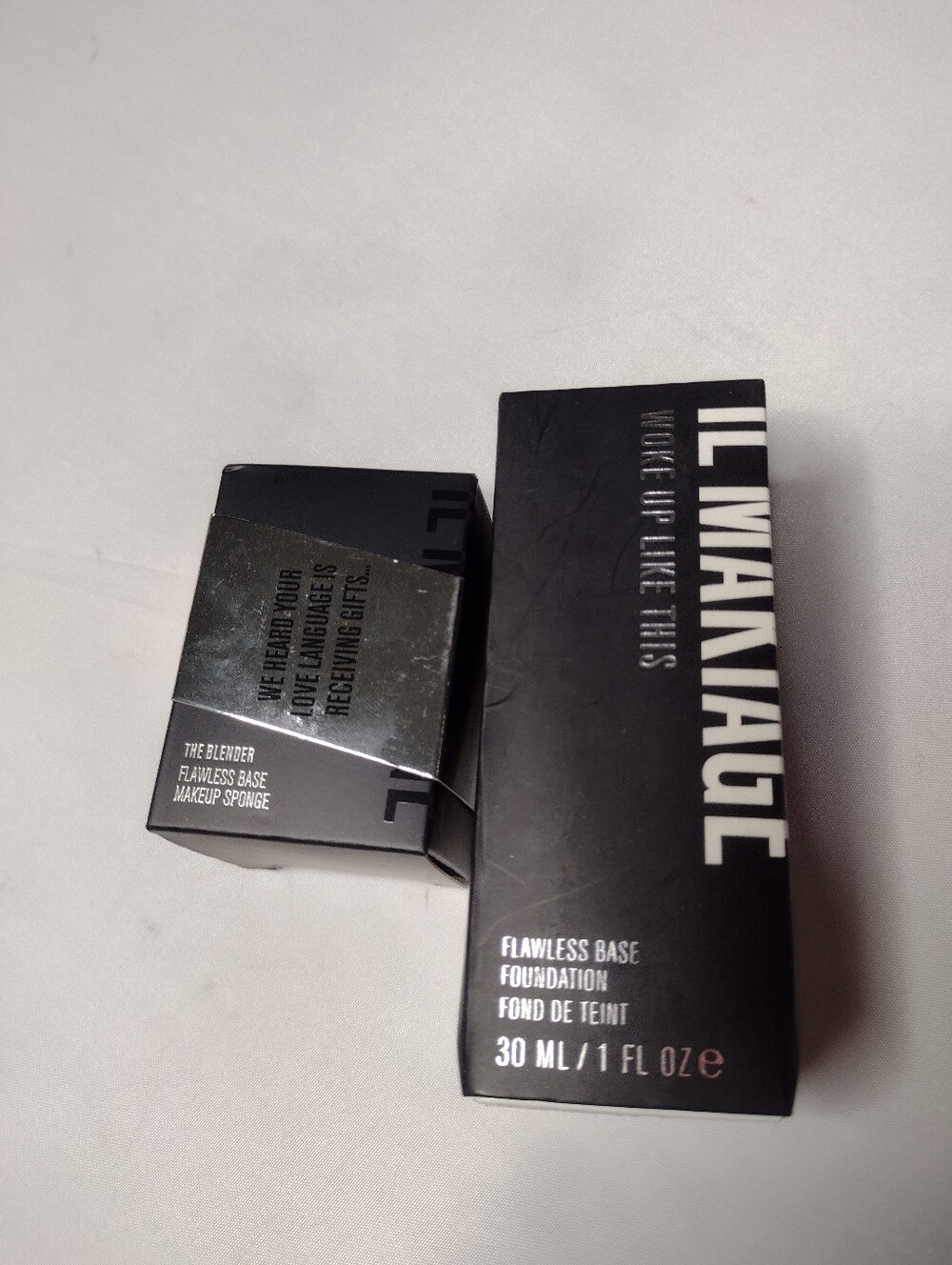IL Makiage Flawless Base Foundation Woke Up Like This 35 Sponge